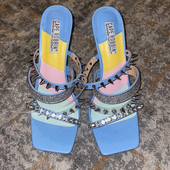 Cape Robbin Shoes - NWOT Cape Robbin blue studded rhinestone heel sz9